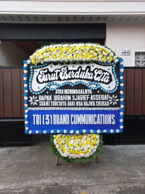 Papan Bunga Duka di Batulayang